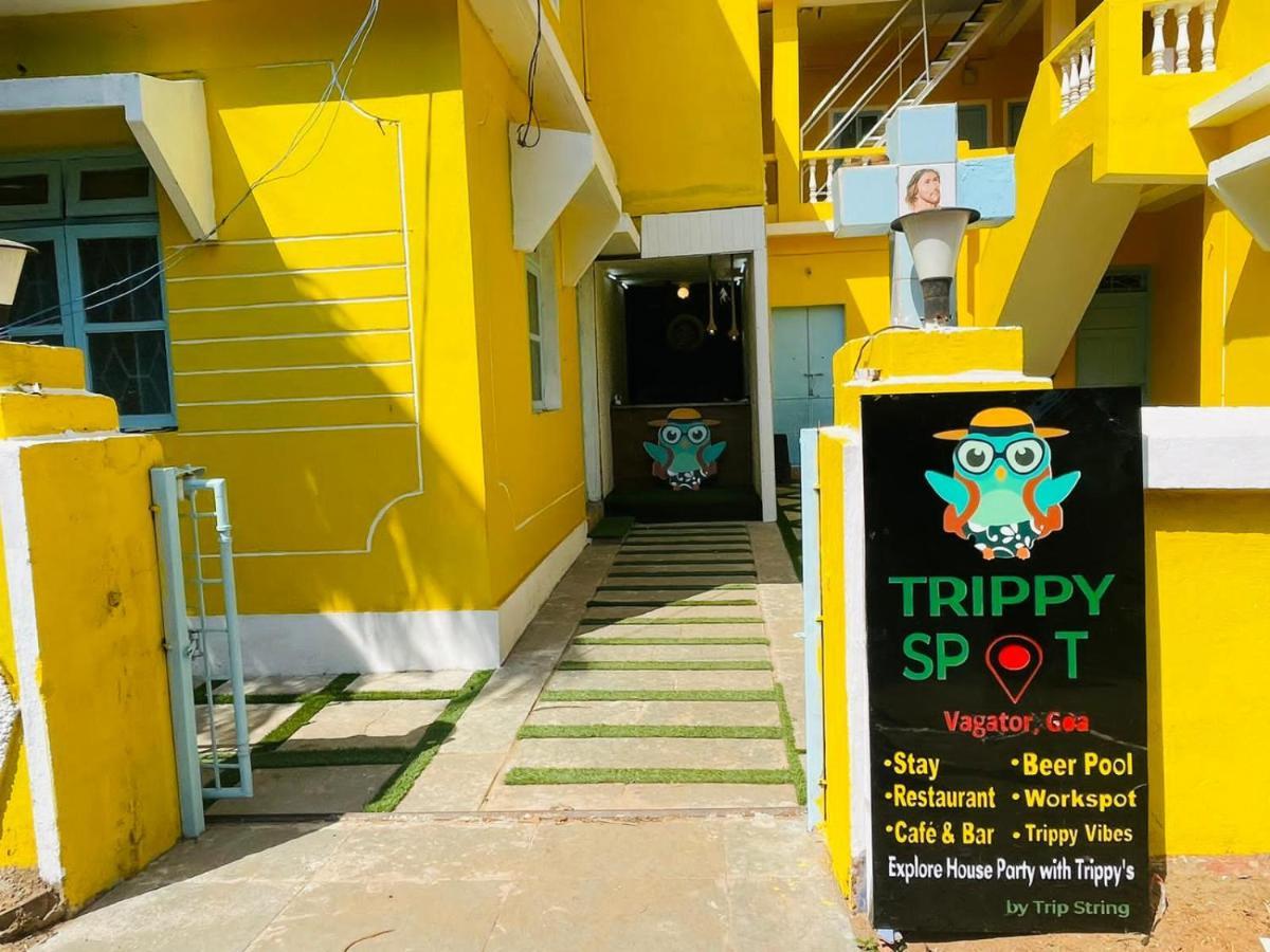Trippy Spot Hostel & Cafe Vagator Exterior photo